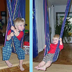 Didymos Tragetuch als Schaukel mit Abseilringen Didymos Tragetuch als Schaukel mit Abseilringen