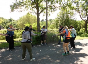 Nordic Walking mit Baby - Dehnen zum Abschluß