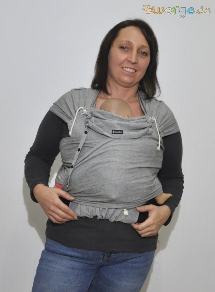 Aufgefächerte Träger über dem Rücken des Babys didyklick - aufgefächerte Träger als Hose